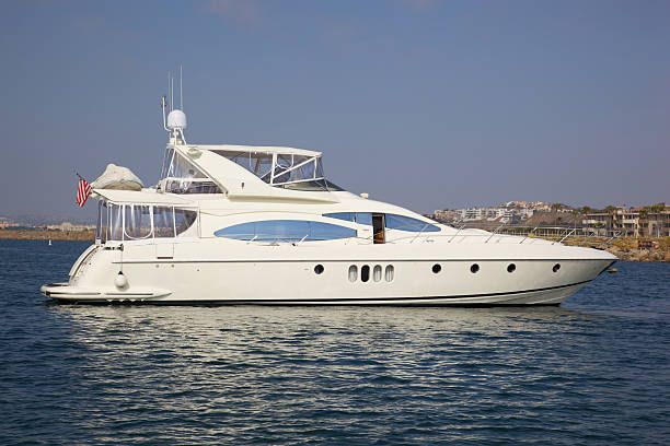 What to Expect from a Private Boat Tour with Lenis.Tours